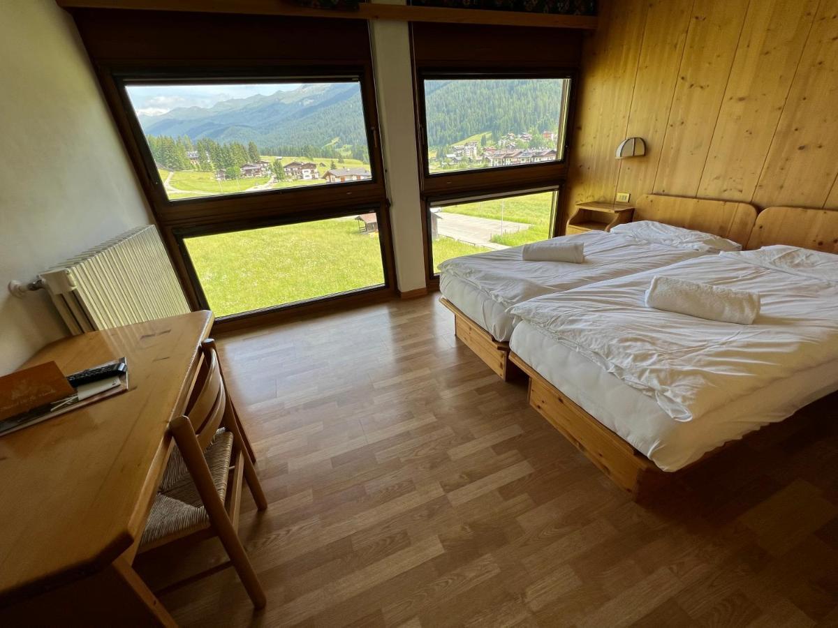 Hotel D'La Varda Di Topran D'Agata Paolo &C Sas Падола Екстериор снимка