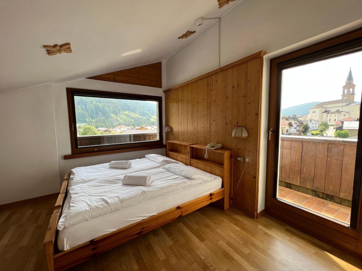 Hotel D'La Varda Di Topran D'Agata Paolo &C Sas Падола Екстериор снимка
