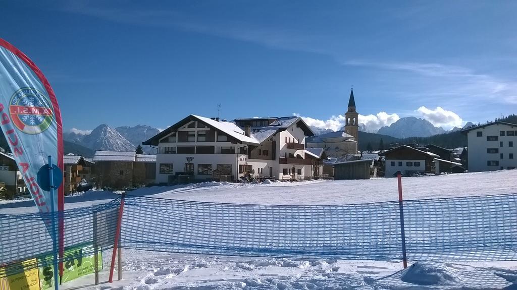 Hotel D'La Varda Di Topran D'Agata Paolo &C Sas Падола Екстериор снимка