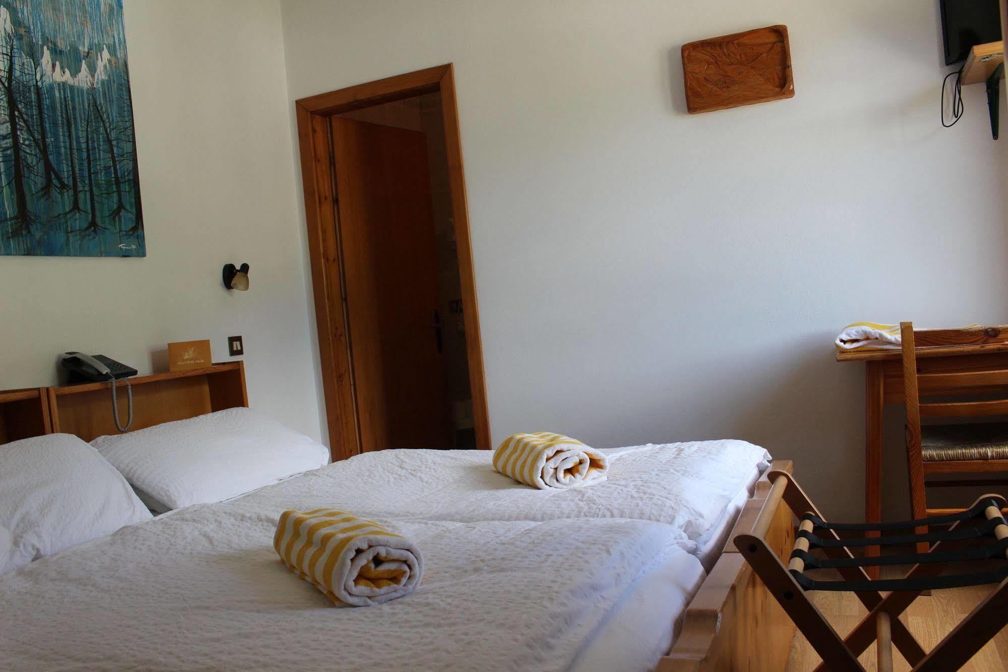 Hotel D'La Varda Di Topran D'Agata Paolo &C Sas Падола Екстериор снимка