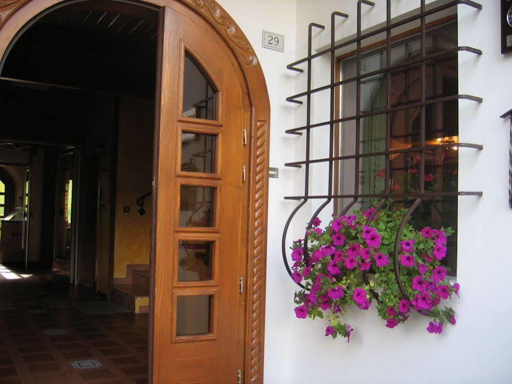 Hotel D'La Varda Di Topran D'Agata Paolo &C Sas Падола Екстериор снимка